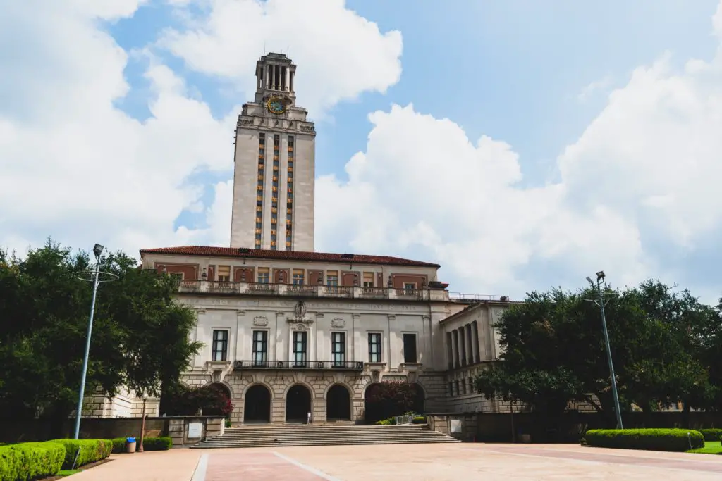 How Much Does It Cost For 4 Years At The University Of Texas?