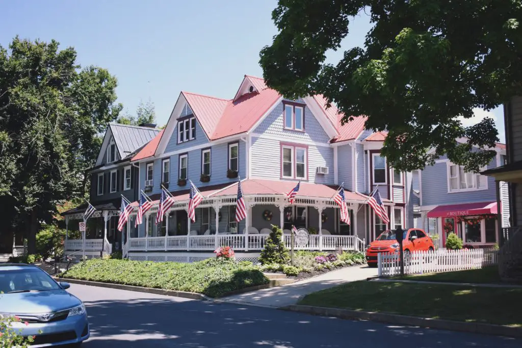 Where do students live at UPENN?