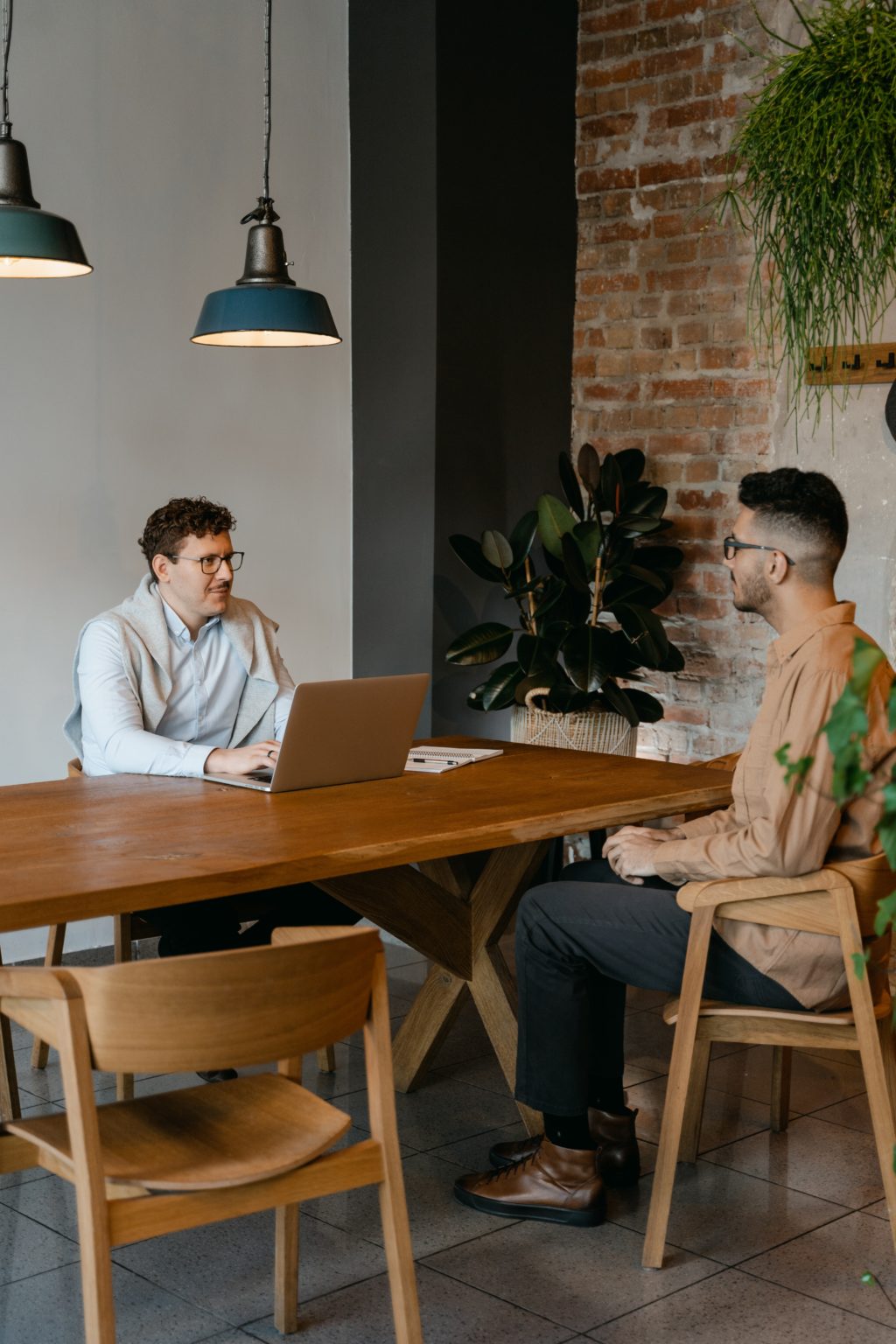 How To Answer Conflict Questions During An Interview? - College Aftermath