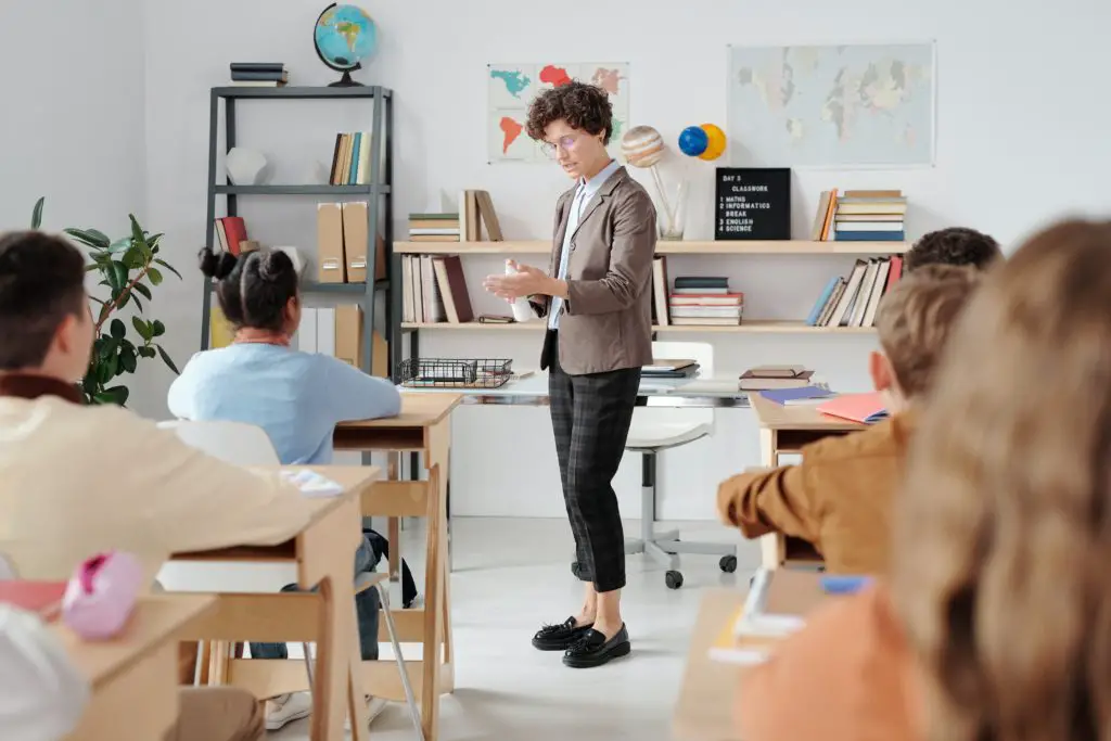 When Should Student Teachers Apply for Jobs?