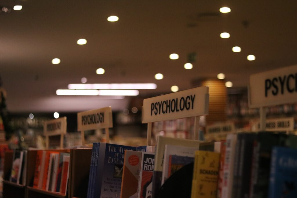 Pros & cons of The Chicago School of Professional Psychology