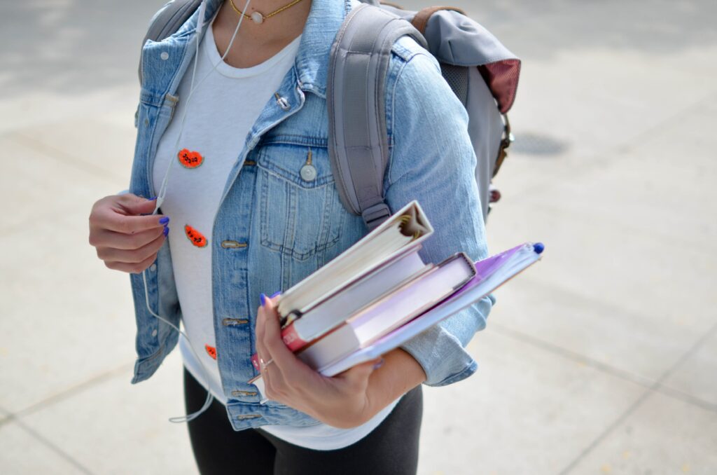 Pros & cons of Arlington Baptist University