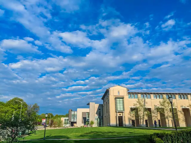 Pros & cons of Saint Augustine's University