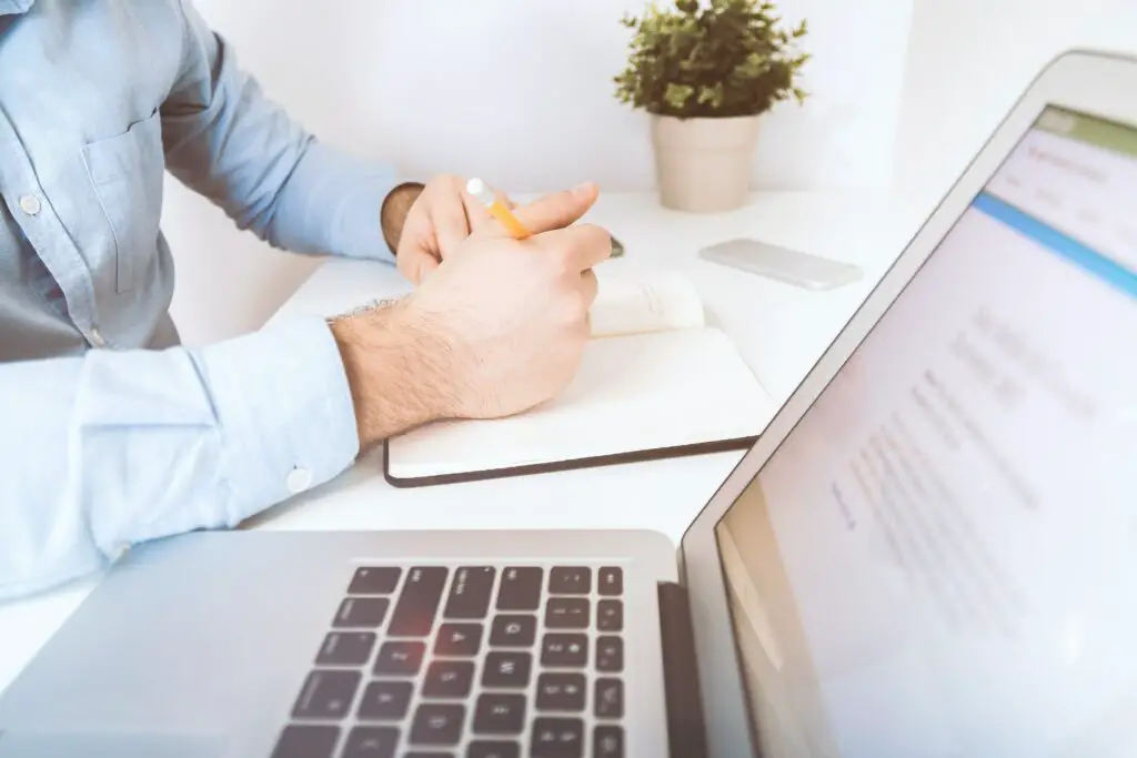 Web Stories What Is An LLC Story?
