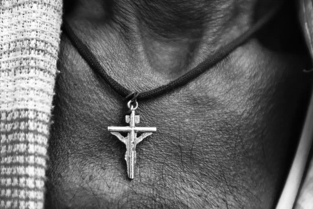 What Does It Mean When A Guy Wears A Cross Necklace?